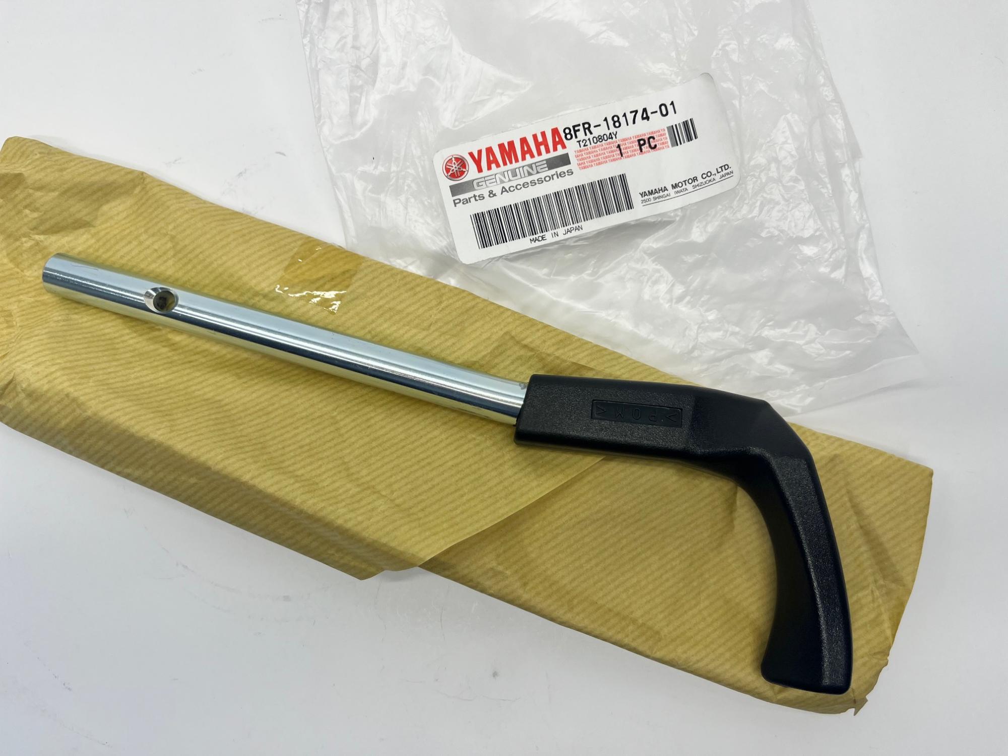 Ручка переключателя 8FR-18174-01-00